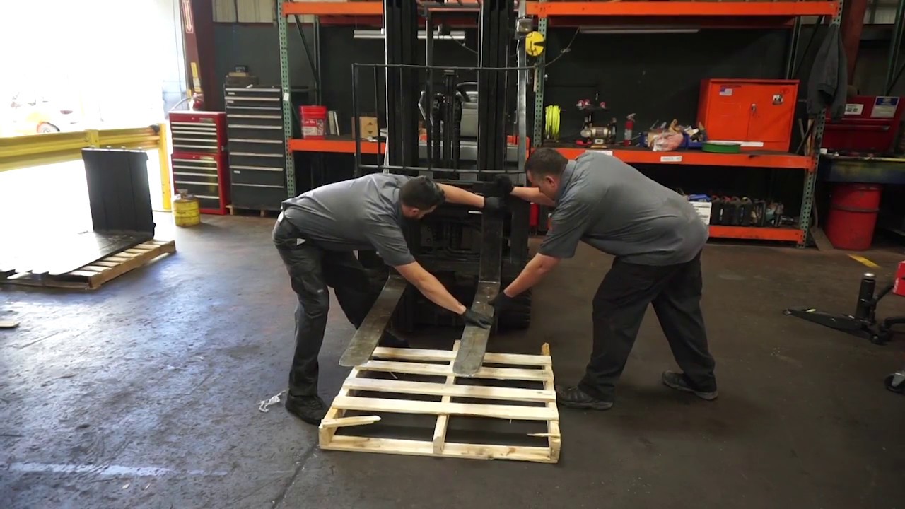 How to Change Forklift Forks - Southern States Toyotalift