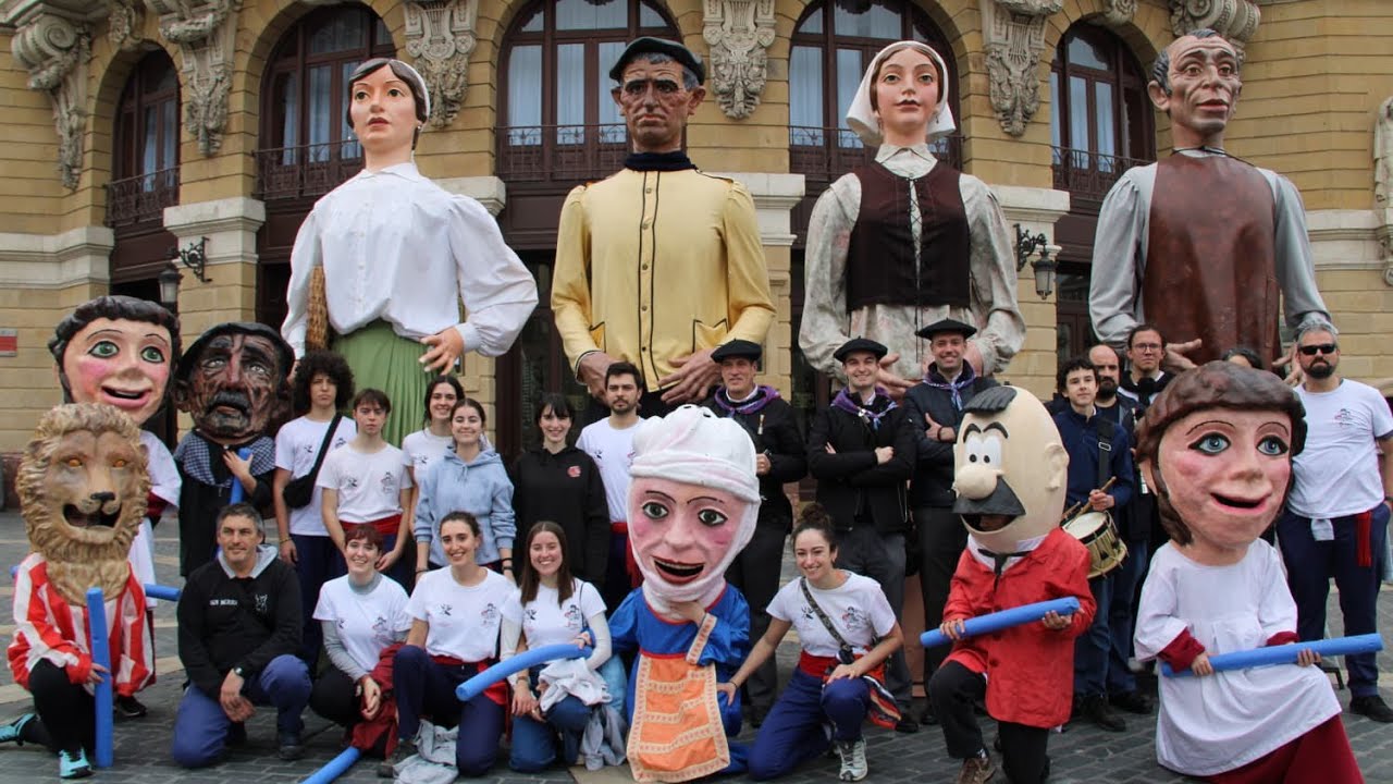 Gigantes Bilbao en carnavales 15/02/2026