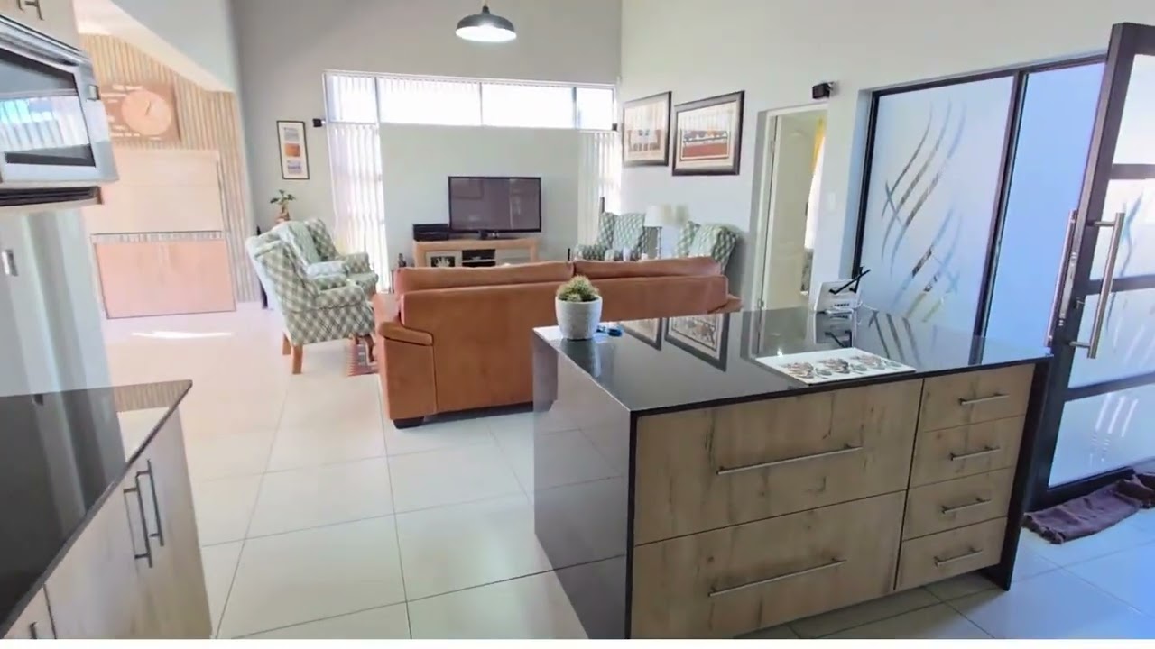 House For Sale - Hartenbos Heuwels - Hartenbos - South Africa - R 3 300 000