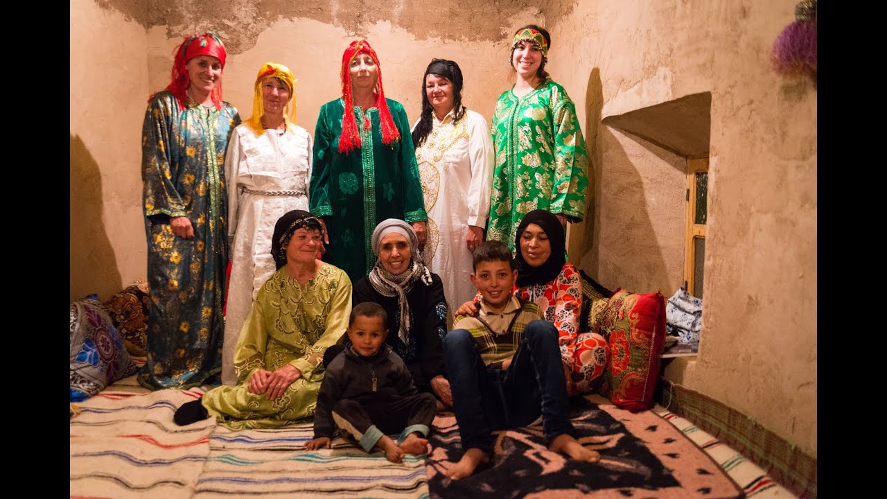 Voyage  rencontre avec les femmes des hautes vallées de l'Atlas avec Zineb - Maroc