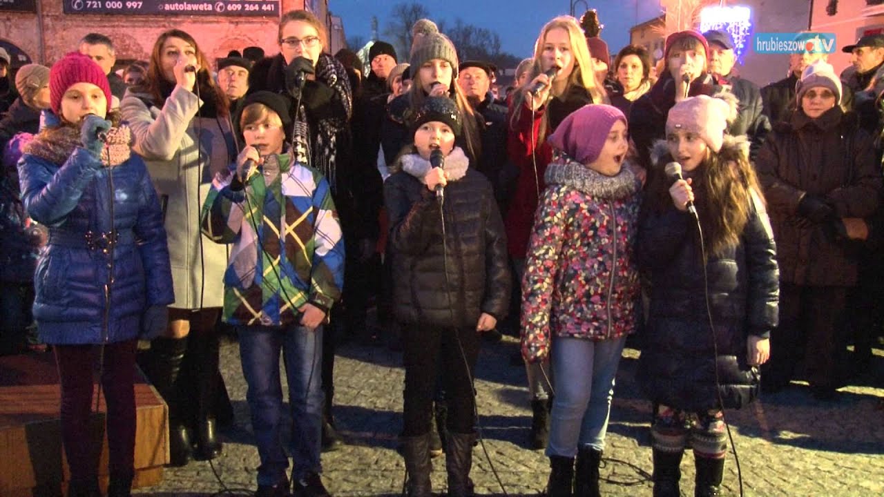Kolędowanie na deptaku Hrubiesz&oacute;w 2015