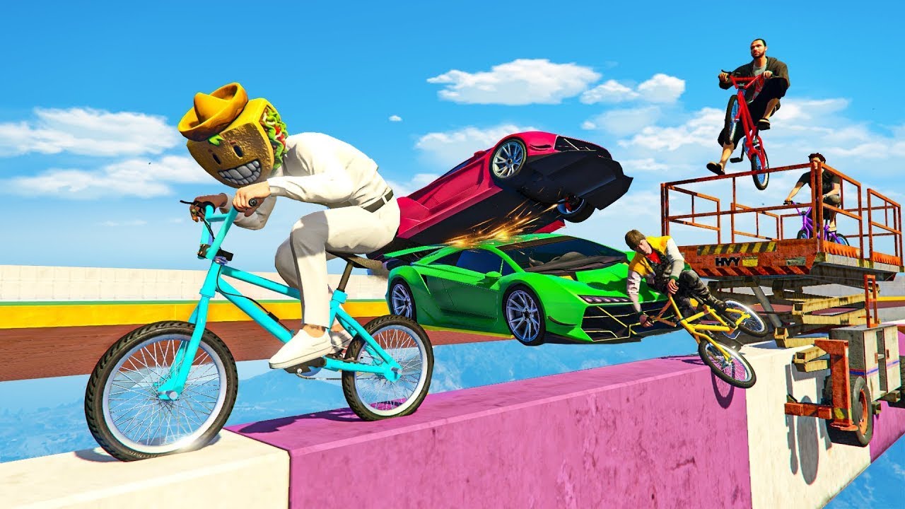 CORRE O TE ATROPELLO EN BICI! ESQUIVO A TODOS LOS COCHES!! - GTA 5 ONLINE