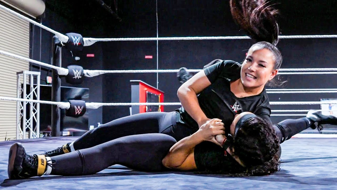 Two WWE Next Gen recruits prove their toughness: WWE: Next Gen sneak peek