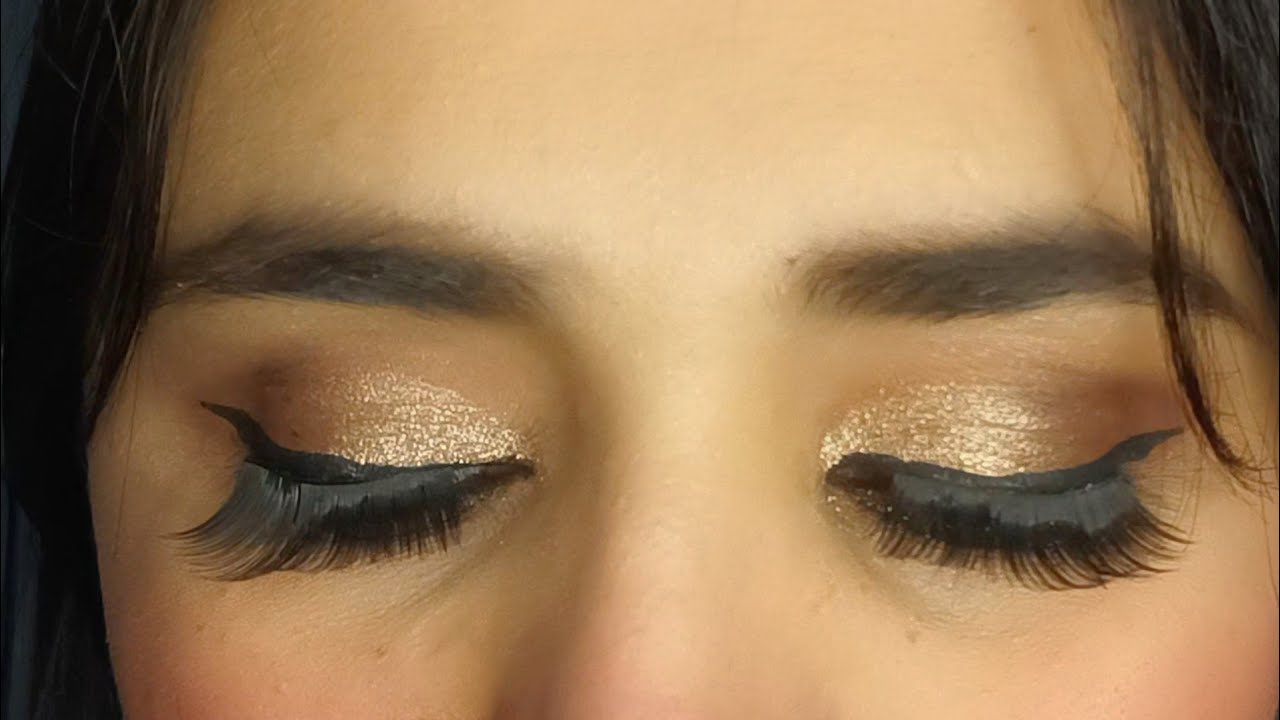 2 minutes Easy Glitter Eyeshadow For Beginners #MakeupInspo #EyeMakeupIdeas #MakeupLover #makeup