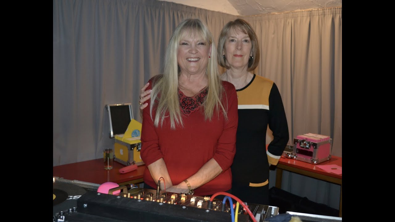1st Dec 23 Bellmans Yard Soul Club - Pre Event 45’s , Reluctant Bellmans Ladies and a bit of Len.