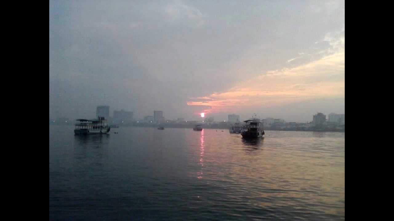 ทหาร ยย ทบ 2/52 @เกาะล้าน