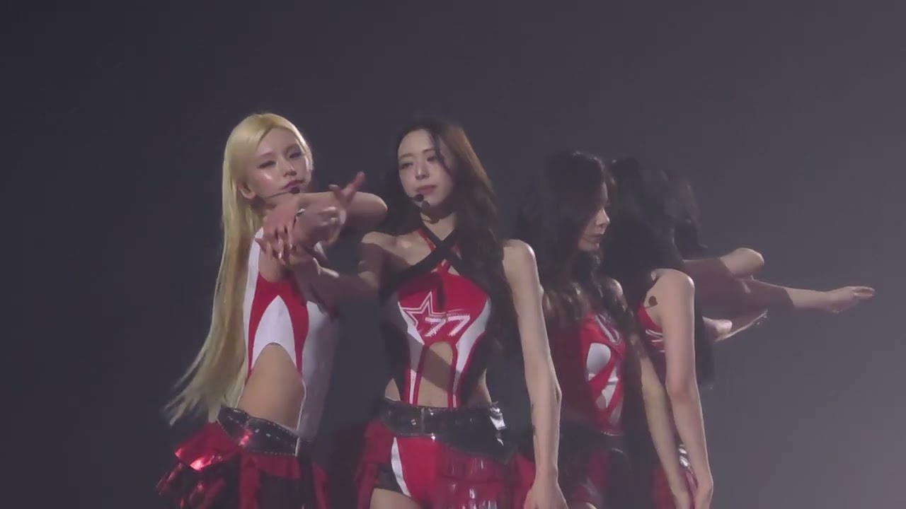 2026 02 14 Supernatural + Nocturn + Imaginary Friend - ITZY The 3rd World Tour TunnelVision  Fancam