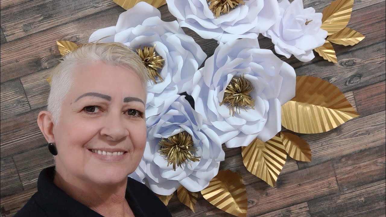 Aula 221 -  Réveillon Painel super baratinho em flores de papel ofício e folhas!!!
