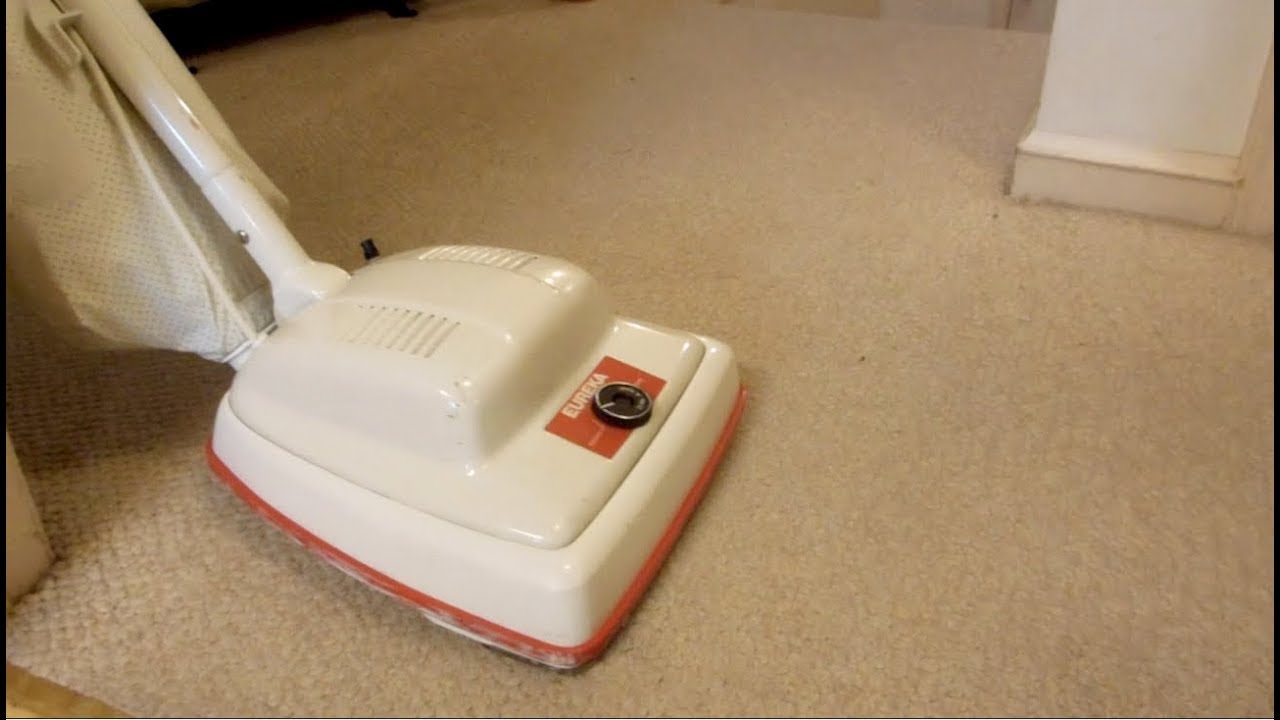 Vintage 1989 Eureka 1432A Upright Vacuum Cleaner