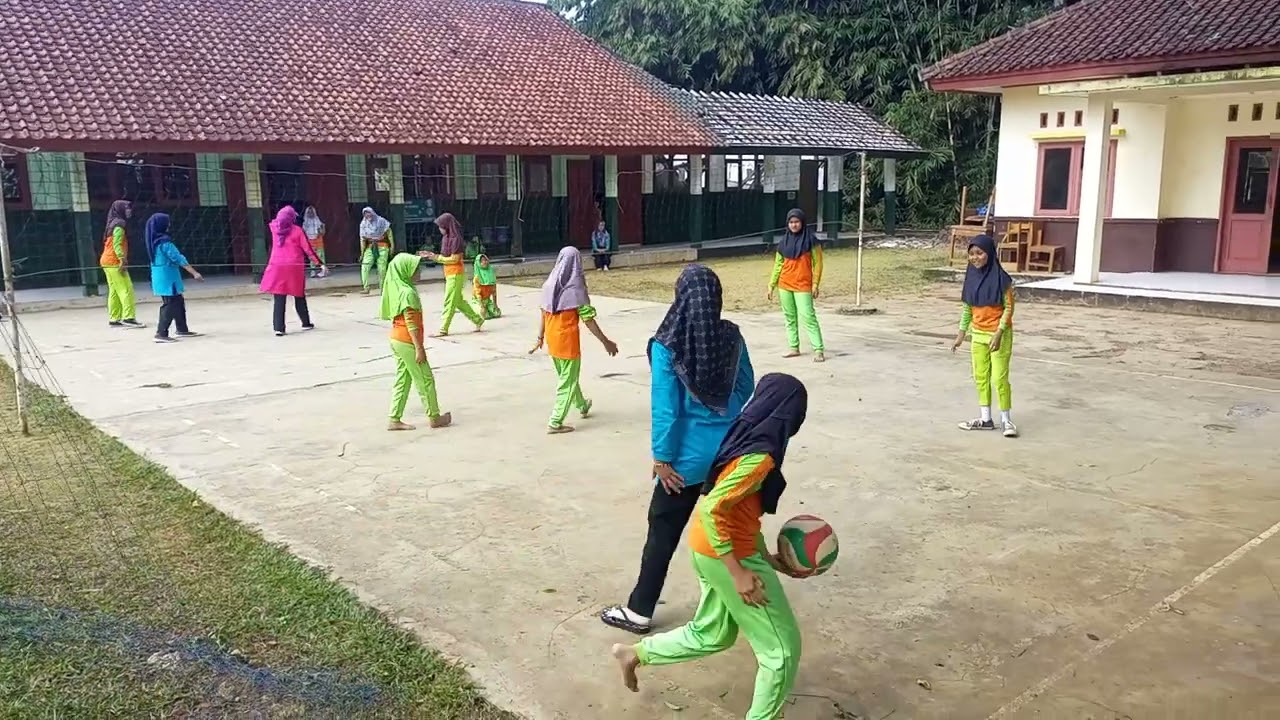 VOLI GURU DAN MURID SDN 3 BUNISEURI