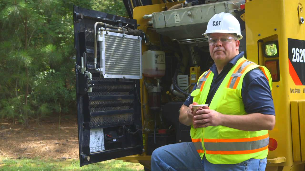 Fuel Water Separator on Cat® D Series Skid Steer Loaders