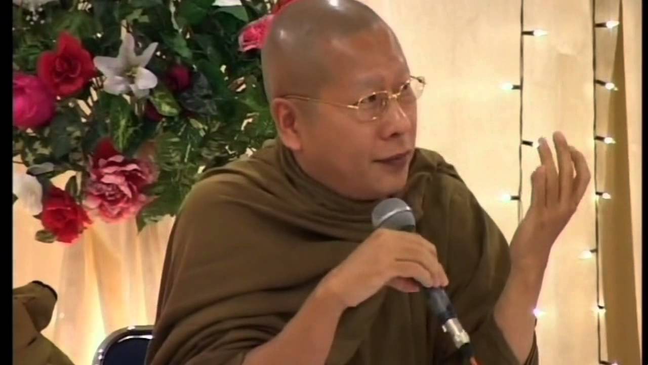 Melaksanakan Tradisi Imlek Sesuai Buddha Dhamma - B. Uttamo