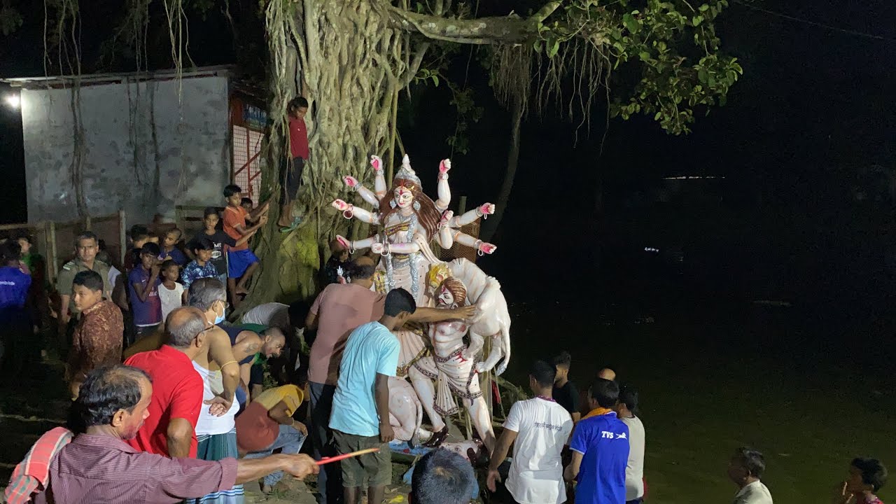 বিজয়া দশমীতে প্রতিমা বিসর্জন - Durga Puja 2021-Bangladesh