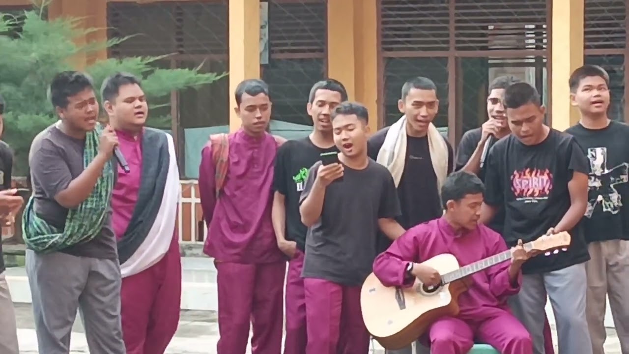 Penampilan kelas XII #fypage #fypyoutube #fypシ゚viral #fyp #fypシ゚ #fypviral 