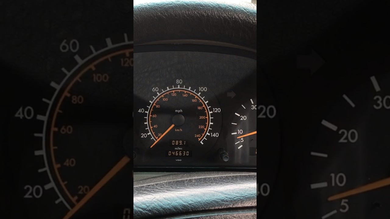 BAD FUEL PRESSURE REGULATOR #shorts #mercedes #benz #hotstart