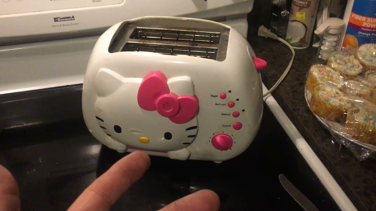 Hello Kitty Toaster review You know you want one but you cant has it!