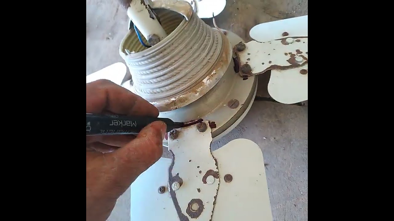 تصليح مروحه صغيرة الحجم ٤ ريش نوع العطل ملف وبولبرن عدد ٢ رقم الأول ٦٢٠٢ والثاني ٦٢٠١