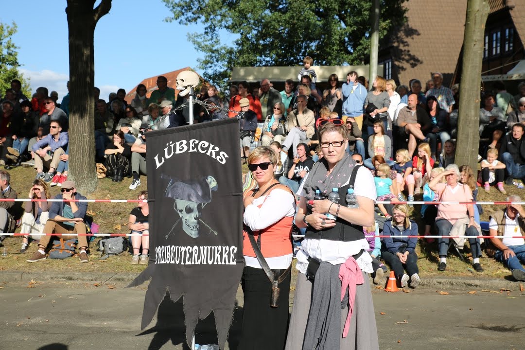 Lübecks Freibeutermukke beim Erntedankfest Bardowick 2016 - 4K/UHD