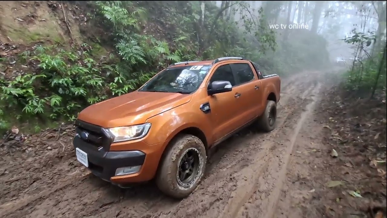 ในป่า 4x4 ขับ 4H หรือ 4L