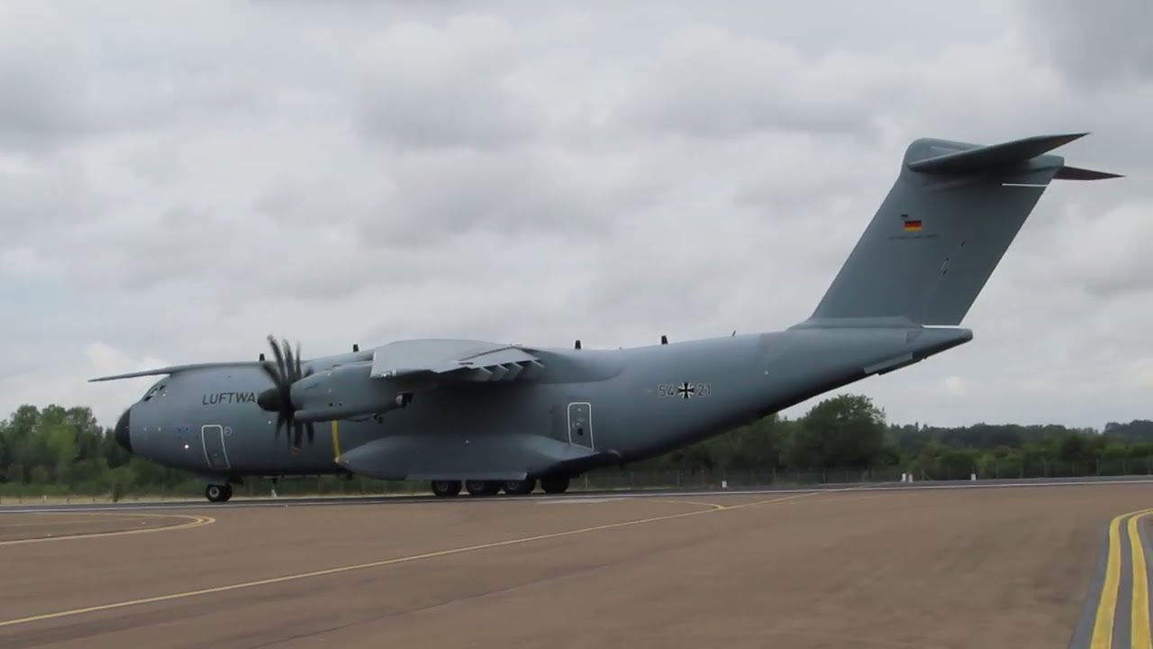 Riat25 German Luftwaffe Airbus A400m almost tipped over after landing