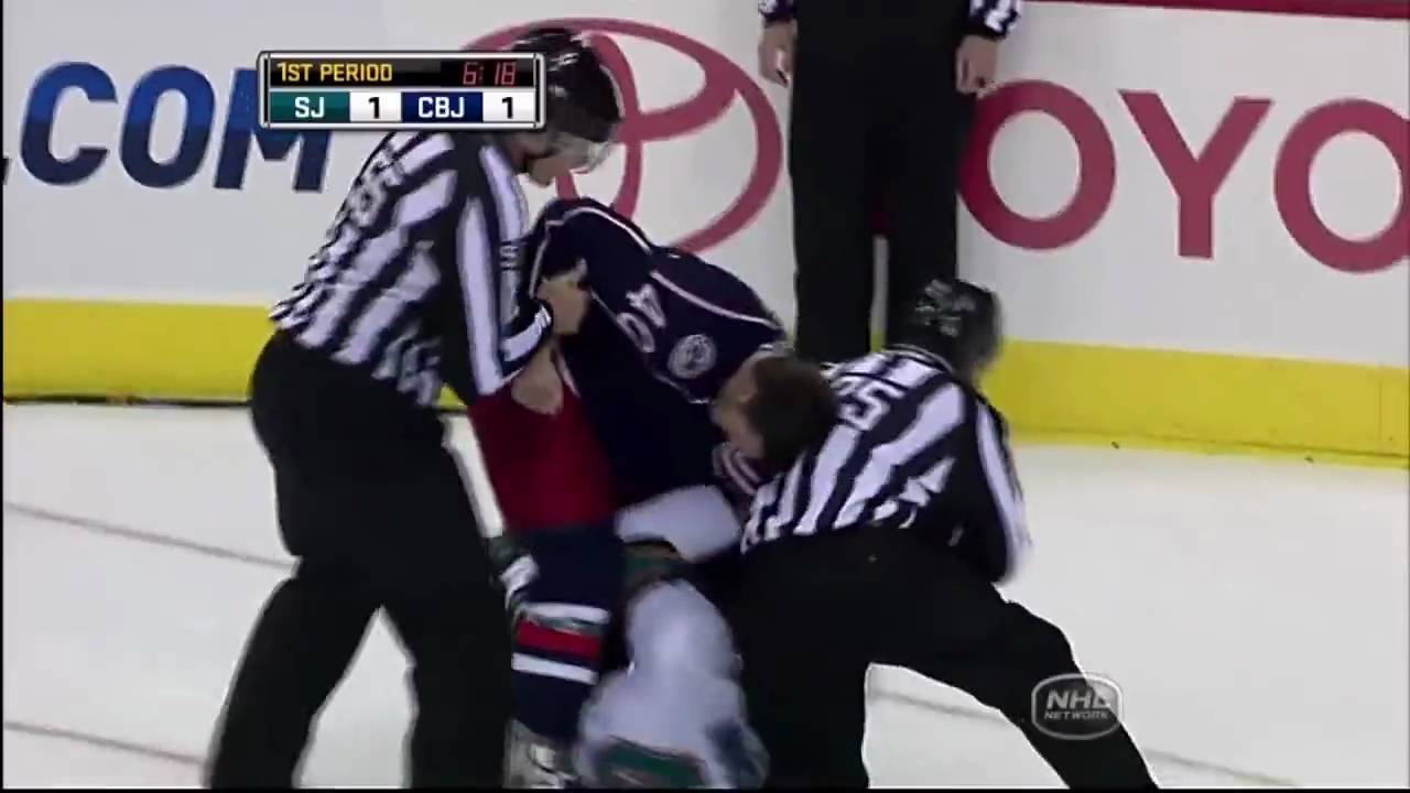 Kent Huskins vs Jared Boll Nov 4, 2009