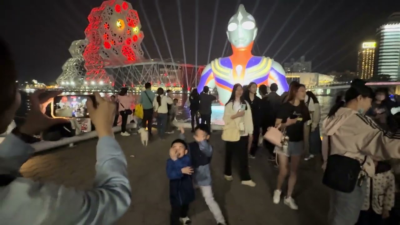 高雄 超人力霸王 大型人偶