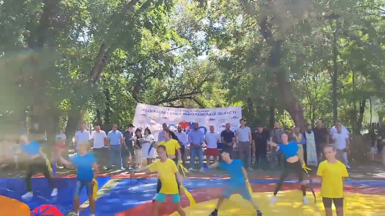 Виступ зразкового хореографічного колективу 