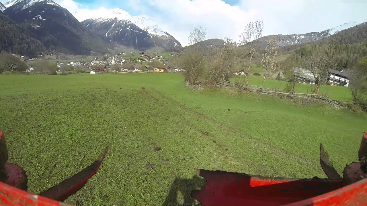 Miststreuen mit Lindner 1600 Turbo und Lindner 450 BF