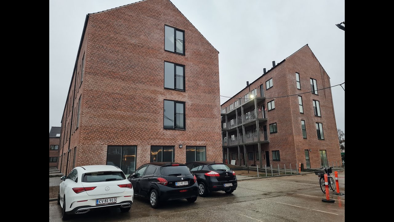 Bag Facaden i Vordingborg. Stationstorvet Lejerbo.