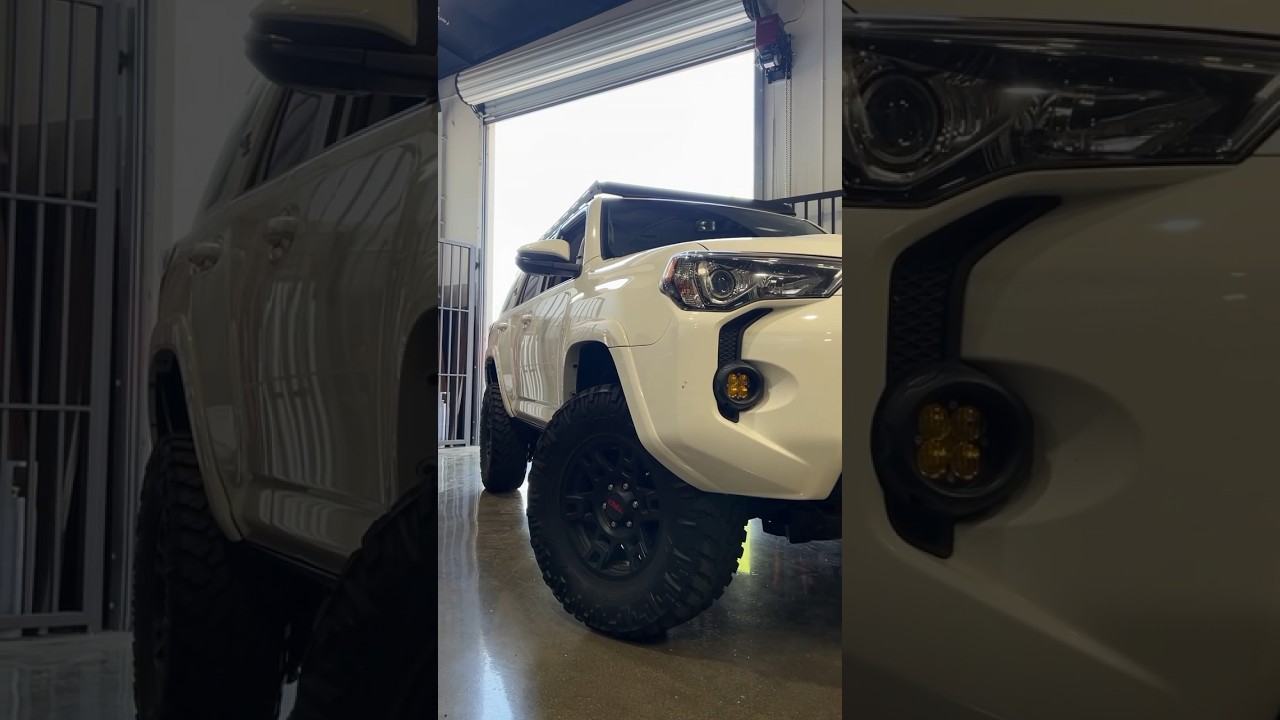 4RUNNER WITH PRINSU FULL ROOF RACK