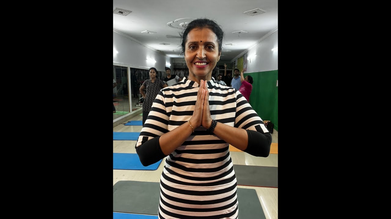 कीजिये अपना मोटापा कम,_योग के साथ हर दम done by Dr. Sandhya#Foot masaj for leg strength#7206733221