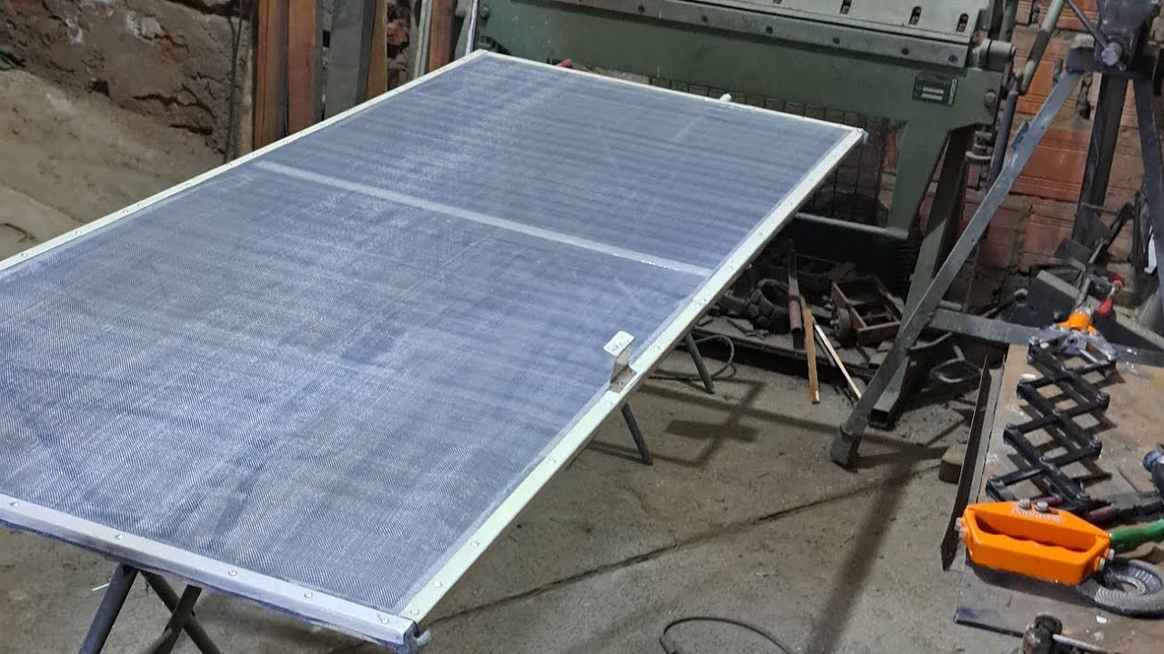 COMO HACER UNA PUERTA MOSQUITERA CON POCO MATERIAL RECICLADO DE METAL Y MUY BARATO