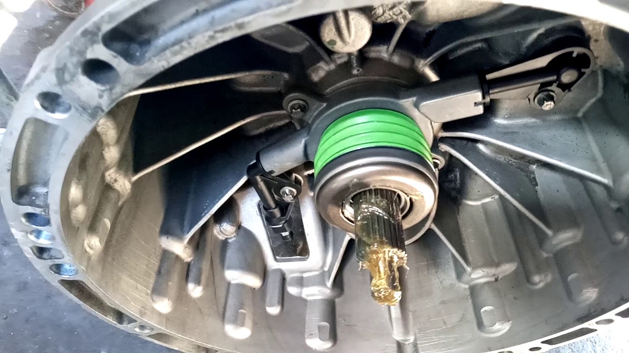troca kits de embreagem  e volante do motor  da sprinter 415
