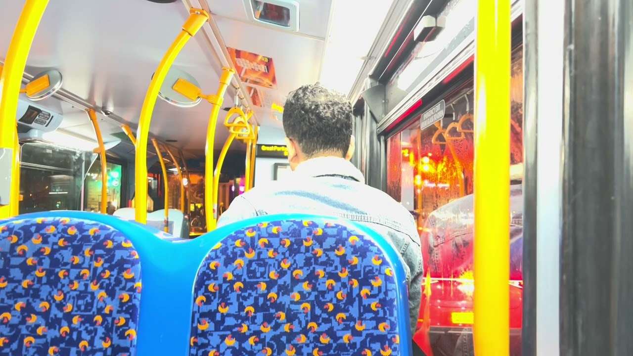 Alexander Dennis Enviro 400H (SN14 TYH)
