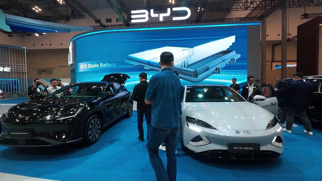 Jalan Jalan di GJAW Jakarta Auto Week 2025