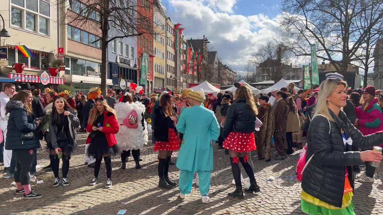 Karnevalsauftakt am Alter Markt in Köln 24.02.2022