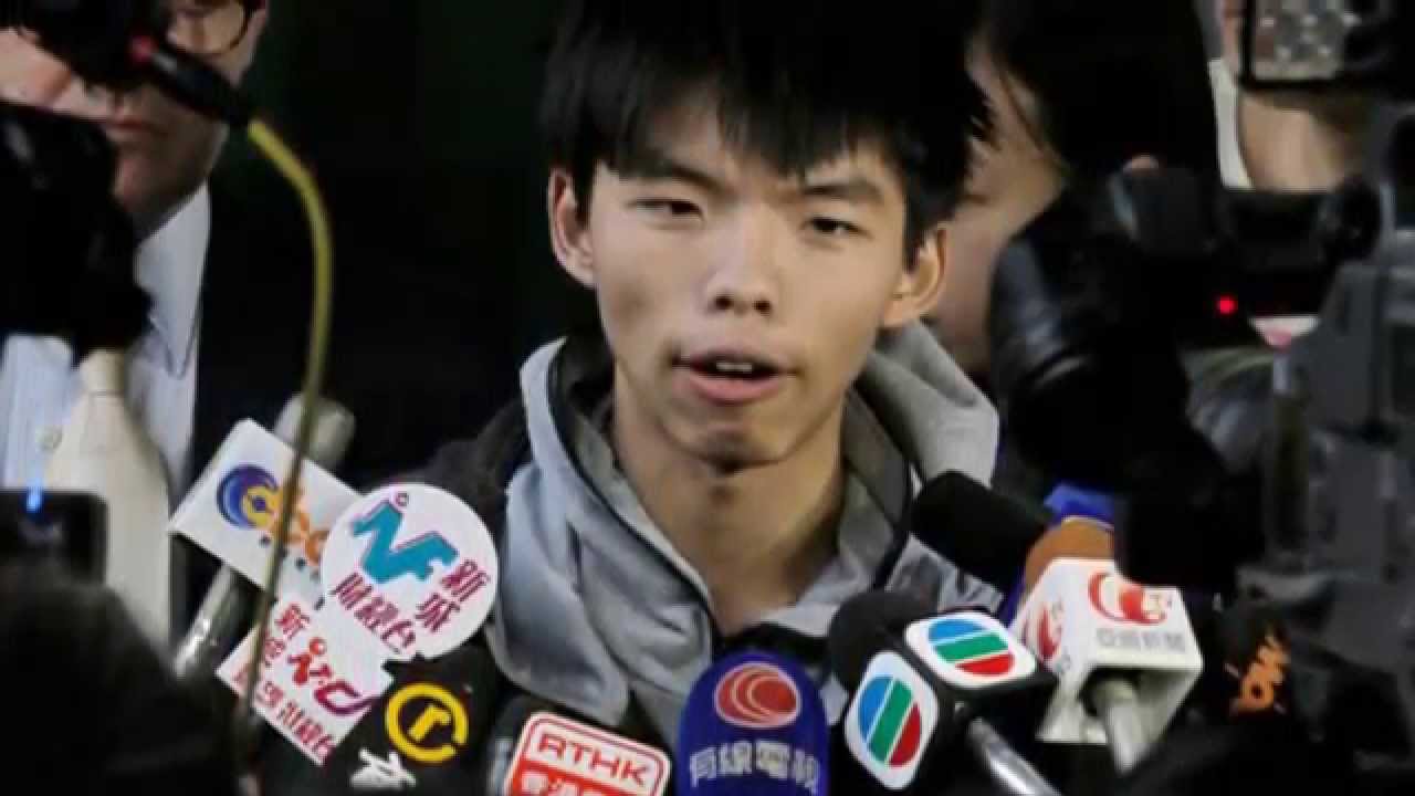 Key Hong Kong protest leader starts hunger strike