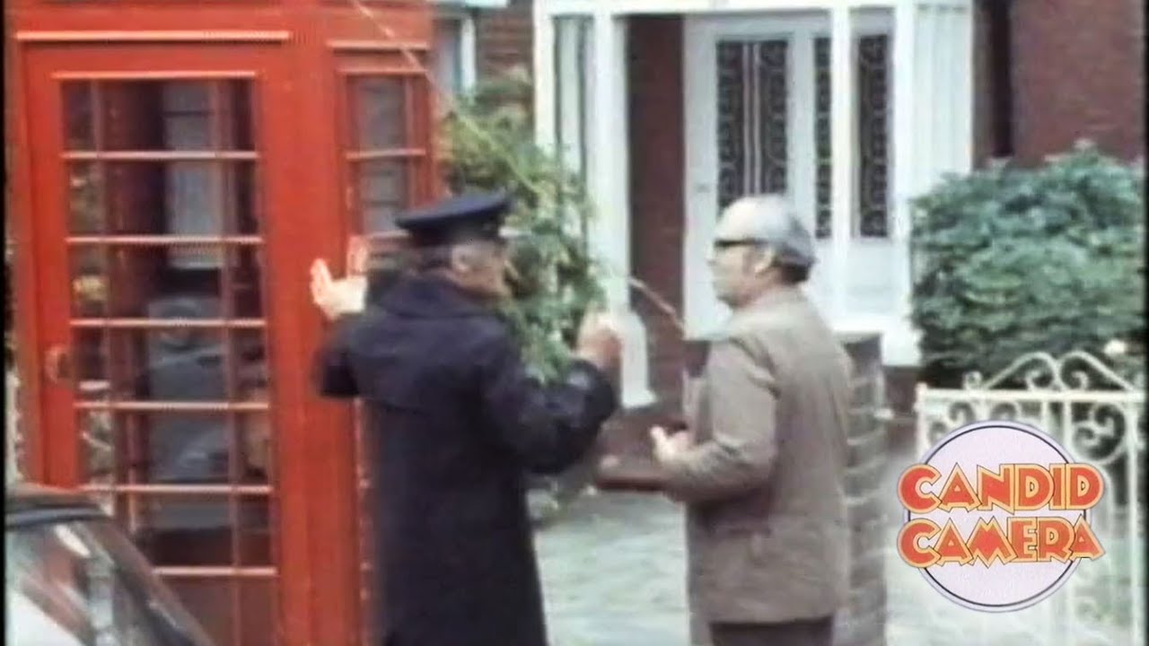 UK Candid Camera Classics 🎥 - Phone Box Installation On Drive