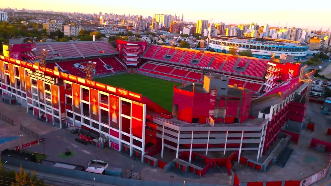 История и мистика: стадион «Индепендьенте» с высоты птичьего полета 🏟️