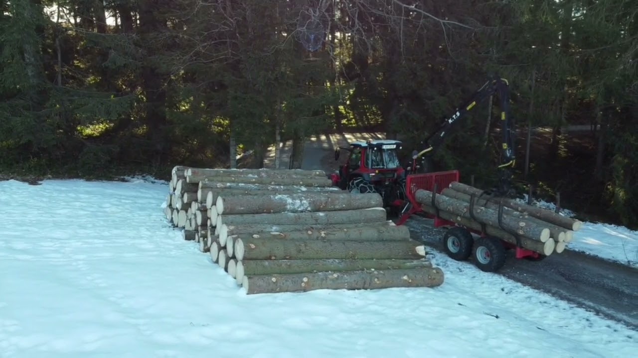 Lindner Lintrac 115ls mit K.T.S Rückewagen im Holz 2.0🌲⛰