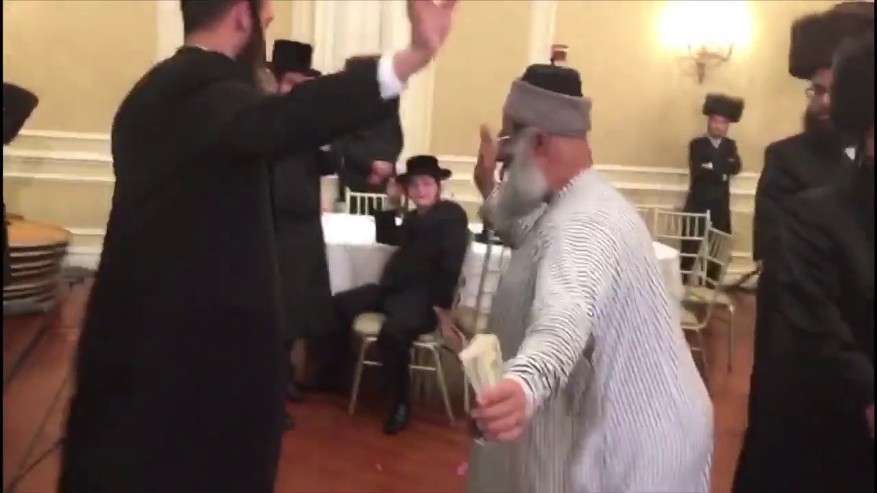 Yemenite Rabbi Getting Down @ Hasidic Wedding