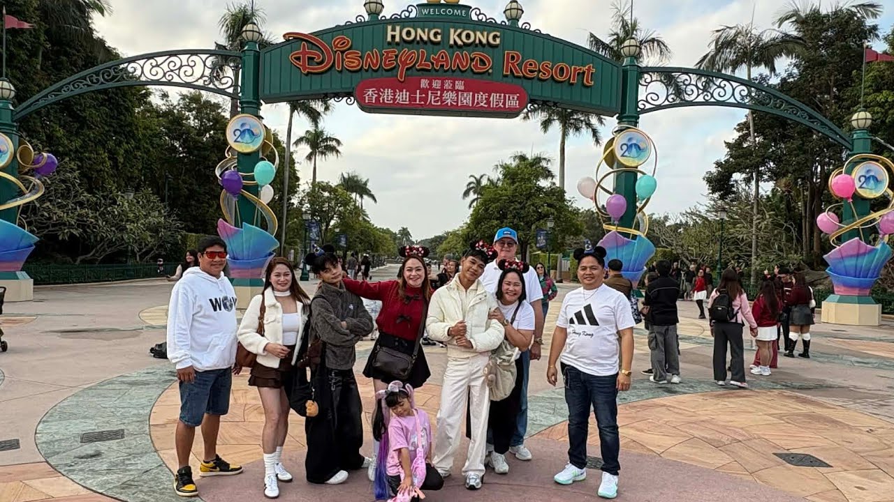 HONG KONG Disneyland, Ocean Park, Macau travel