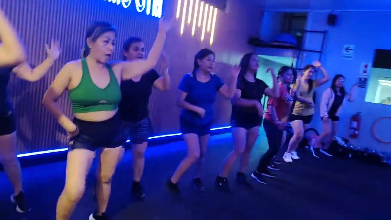 Bom Bom asesino ✨ Sexy fitness ✨ 🦋 #baile #paratii#fitnees#dance 