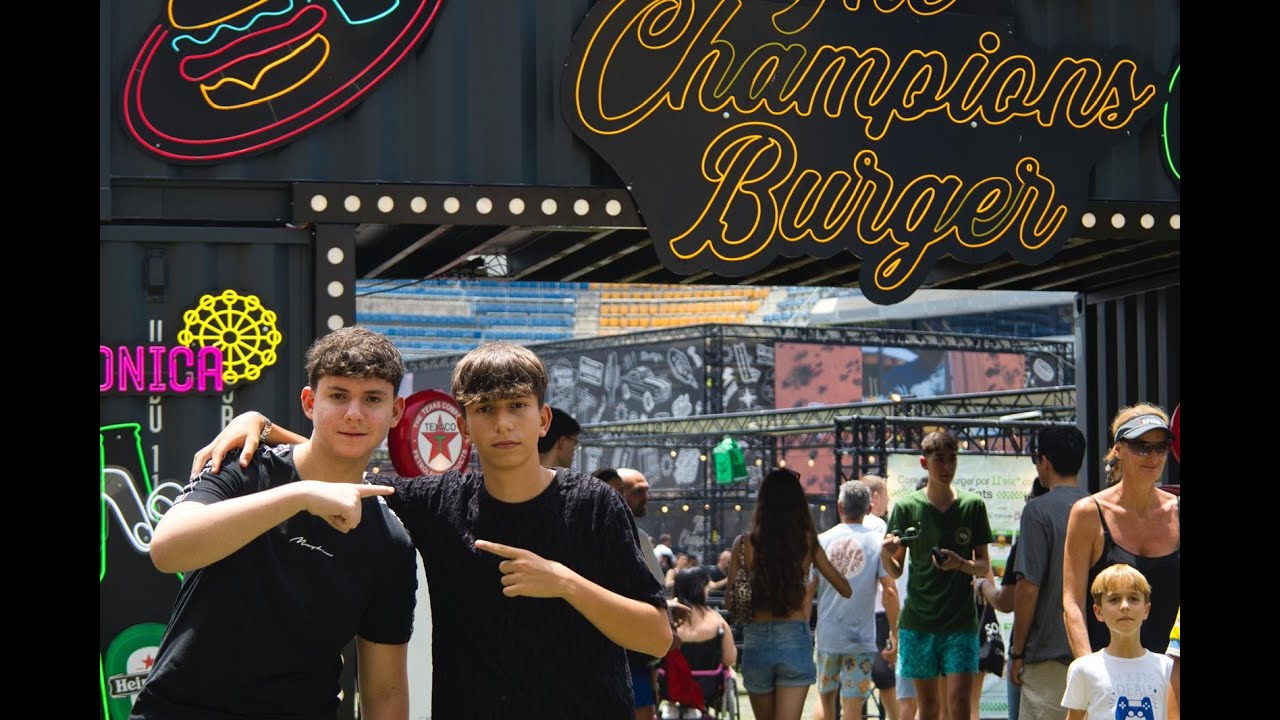 😱 ¡Increíble! Así es la Champion Burger que TODOS Hablan en Cádiz