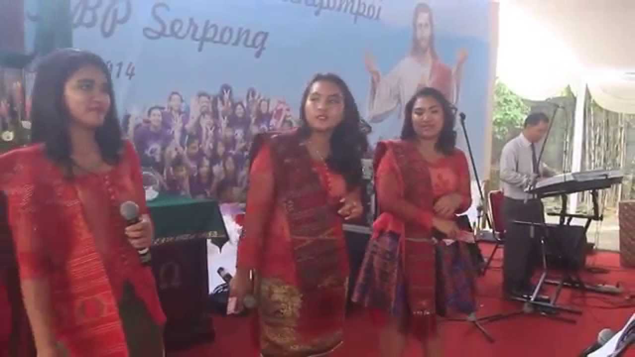Hiburan dari Trio Tambunan Sister 