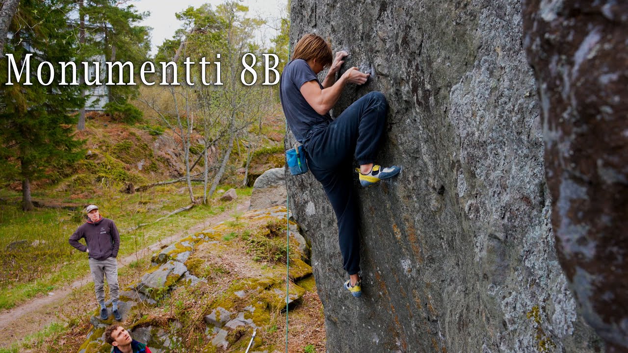 Sami Koponen takes on Monumentti (8B/V13) at Pihlajasaari