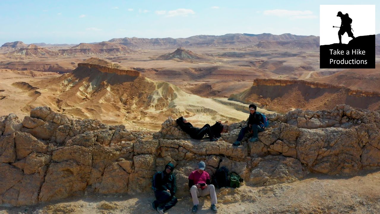 Hiking Nequarot Bend & Saharonim Mt - הר סהרונים & פרסת נקרות