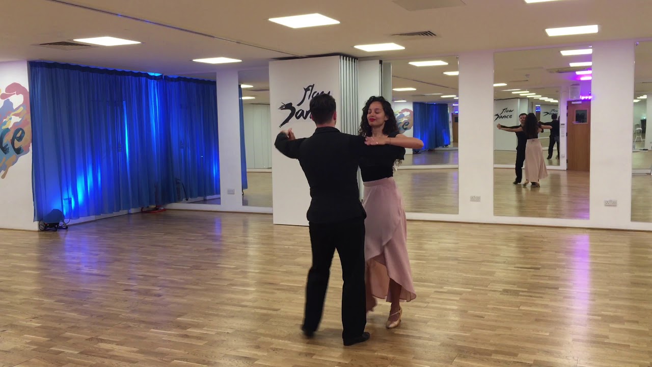 How to dance Swing Turn in Foxtrot - Improvers