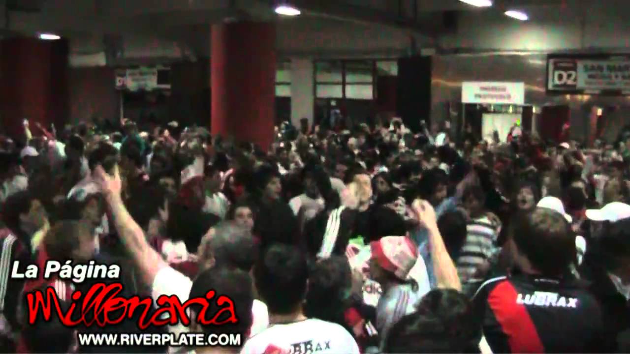 River 1 vs Boca 0 - Festejos en el Hall