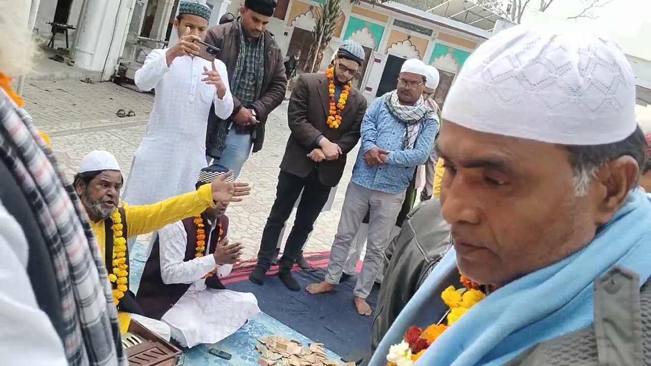 खानकाहे हबिबिया  में बसंत की महफिल 